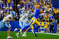 NCAA Football: North Carolina Tar Heels at Pitt Panthers
