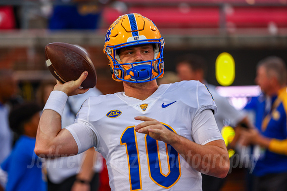 NCAA Football: Pitt Panthers at SMU Mustangs