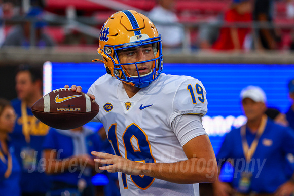 NCAA Football: Pitt Panthers at SMU Mustangs