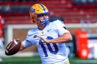 NCAA Football: Pitt Panthers at Cincinnati Bearcats