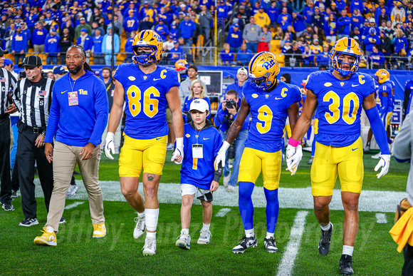 NCAA Football: Syracuse Orange at Pitt Panthers