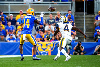 NCAA Football: West Virginia Mountaineers at Pitt Panthers